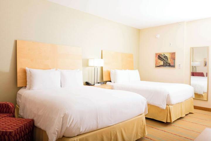Room 13 of 27