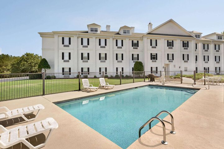 Pool 5 of 29