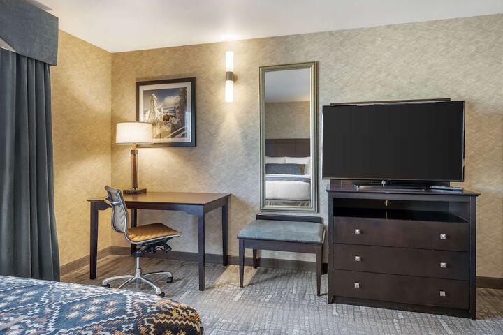 Room 25 of 58