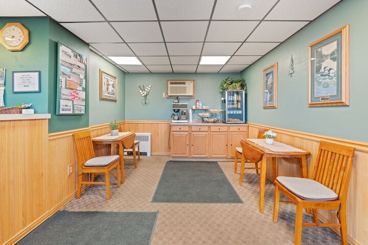 Pine View Inn