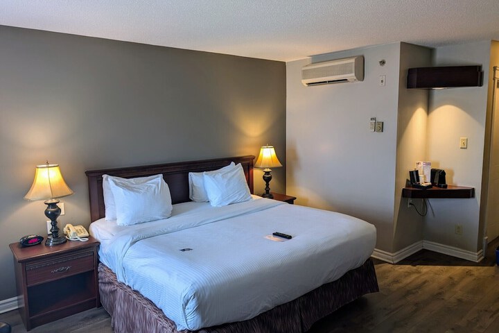 Room 19 of 41