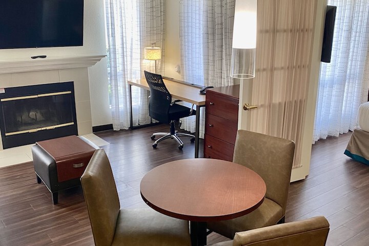 Room 40 of 60