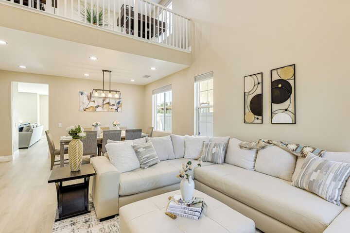 Mtn-view Gem w / Private Yard: Luxe Beaumont Home