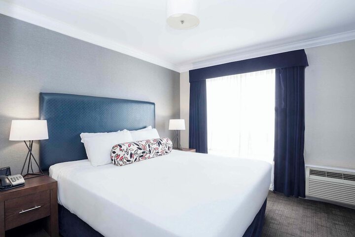 Sandman Signature Prince George Hotel