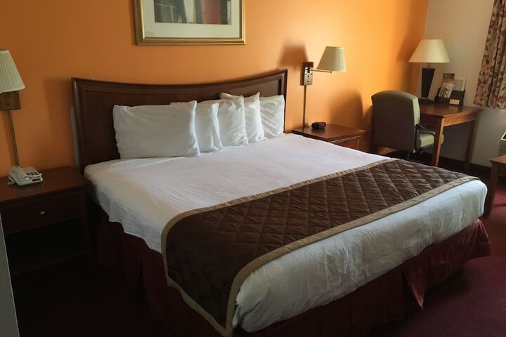 Room 12 of 22