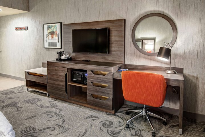 Hampton Inn Fresno Airport
