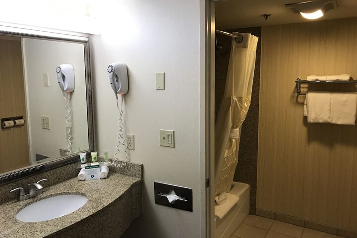 Room 31 of 42