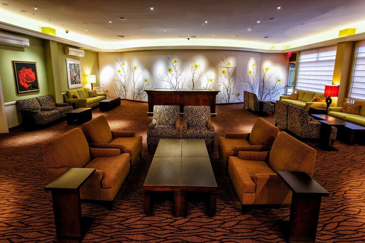 Hotel Interior 12 of 115