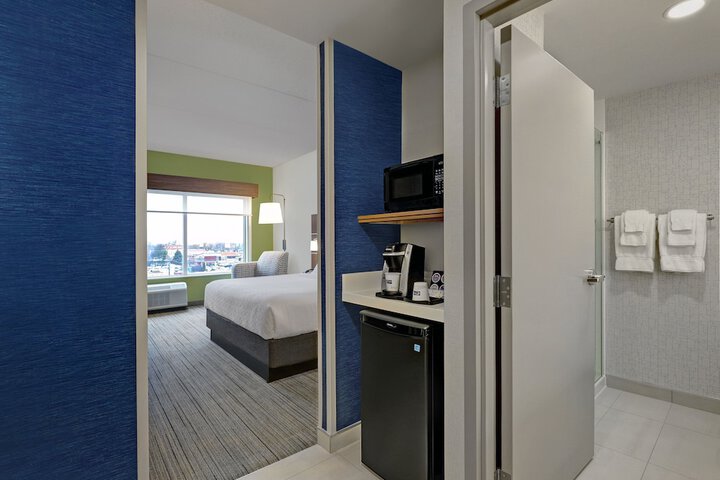 Holiday Inn Express & Suites Collingwood by IHG