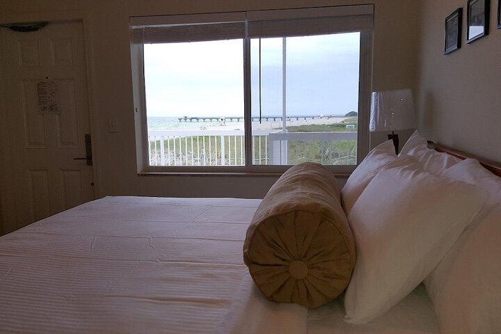 Room 30 of 85