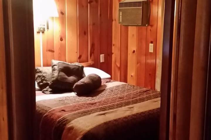 Room 25 of 36
