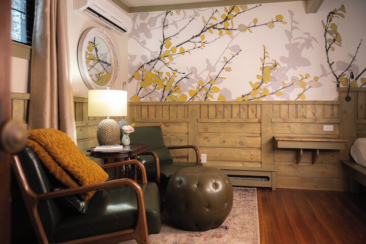 Room 112 of 218