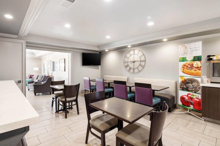 Quality Inn Near Lake Marble Falls