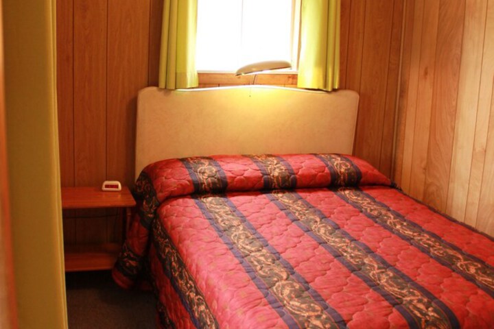 Room 42 of 80