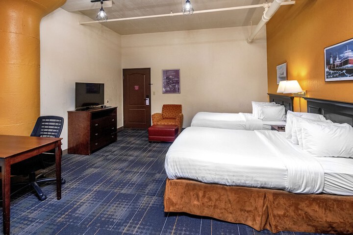Room 38 of 74