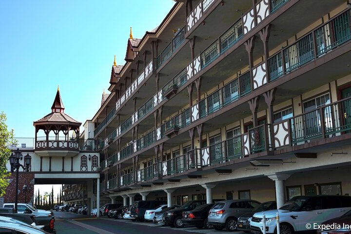 Hotel 12 of 38