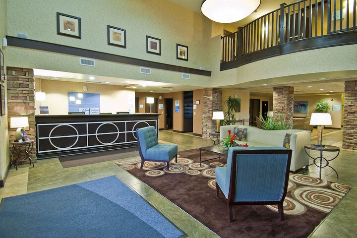 Hotel 5 of 41