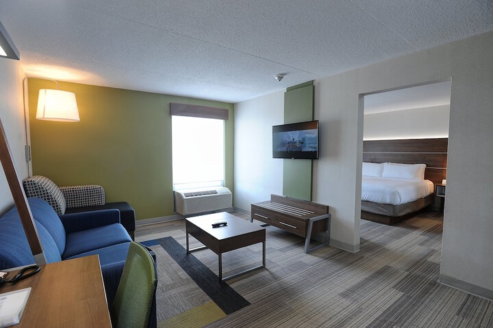 Room 12 of 29