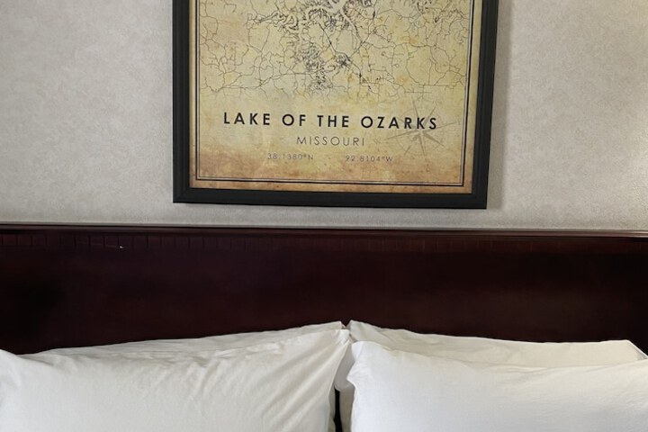Room 10 of 21