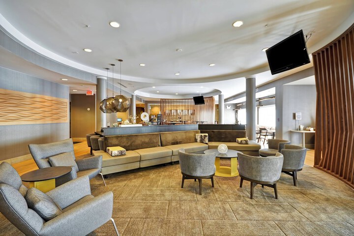 Hotel Interior 10 of 37
