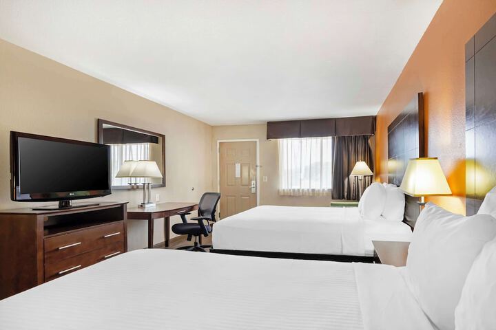 Best Western Inn & Suites