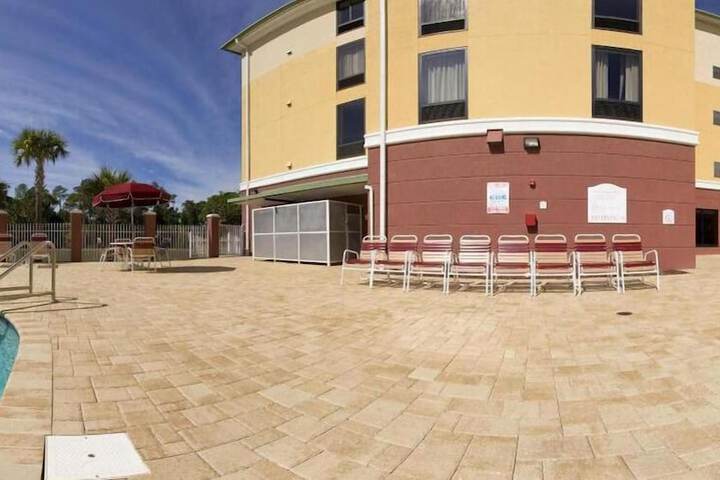 Holiday Inn Express Hotel & Suites Port Richey by IHG