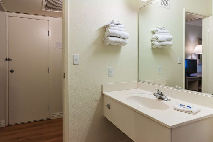 Room 20 of 34