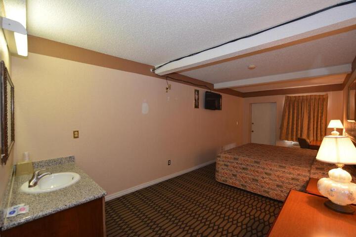 Newcastle Motel