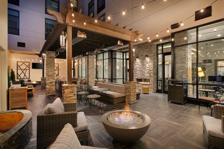 Terrace/Patio 31 of 36
