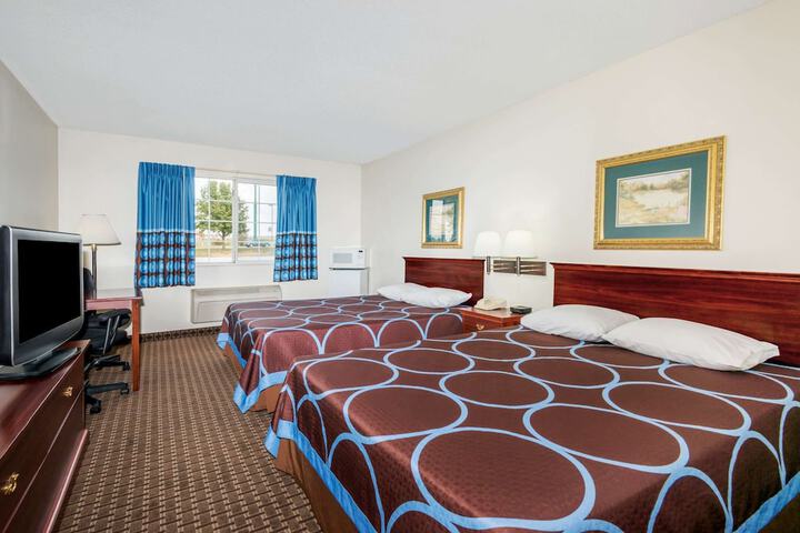 Room 12 of 15