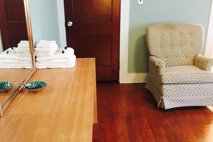 Room 40 of 82
