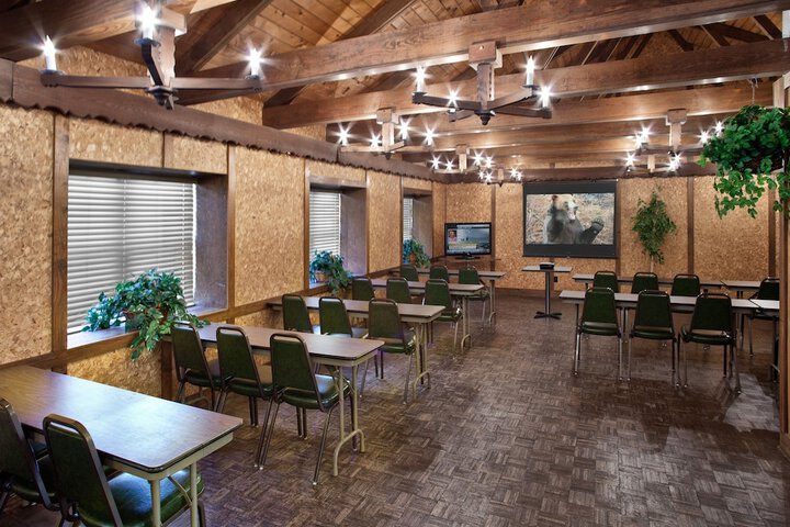 Helendorf River Inn Suites & Conference Center