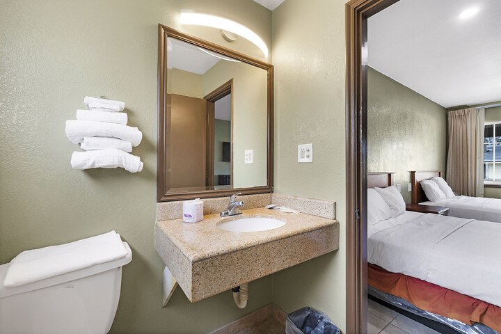 Room 14 of 27
