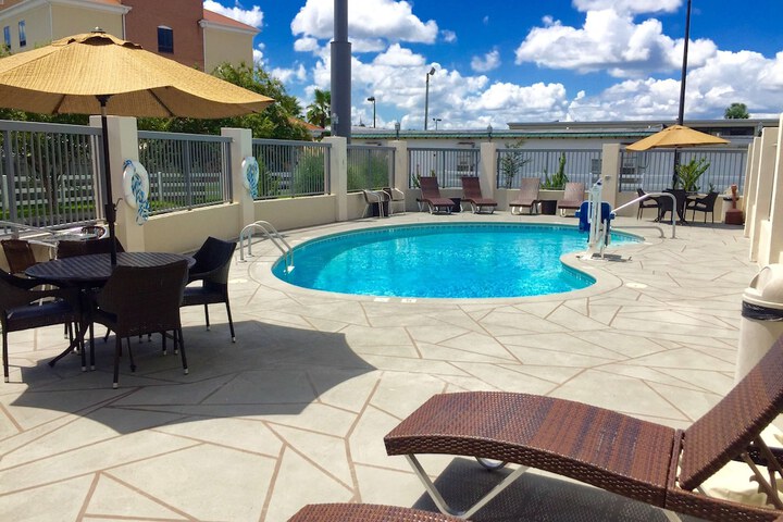 Hampton Inn Waycross