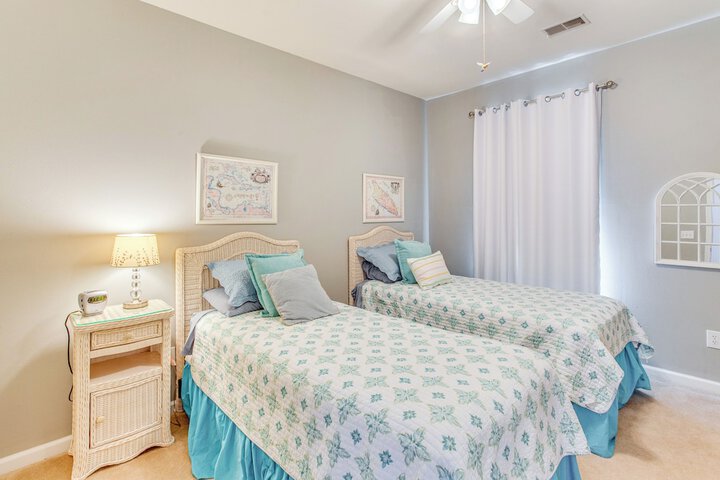 Golf Swim & Explore: Sunset Beach Family Condo!
