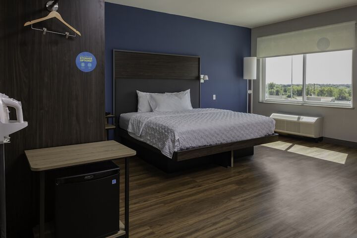 Room 12 of 22
