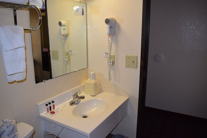 Room 20 of 39