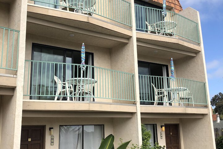 Hotel 4 of 53