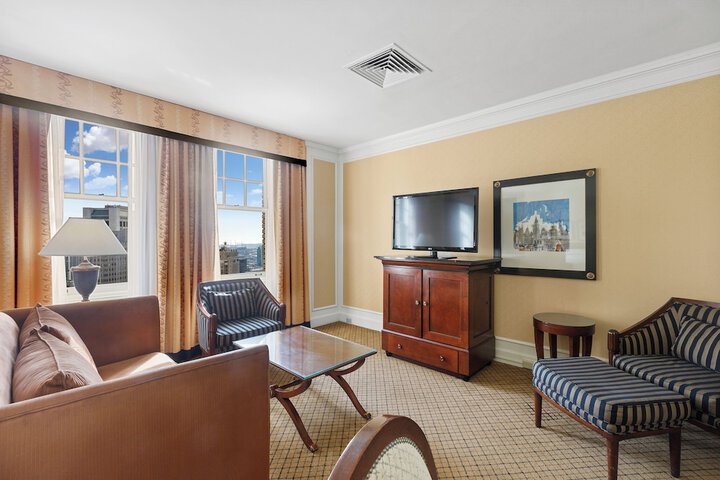 Room 65 of 207