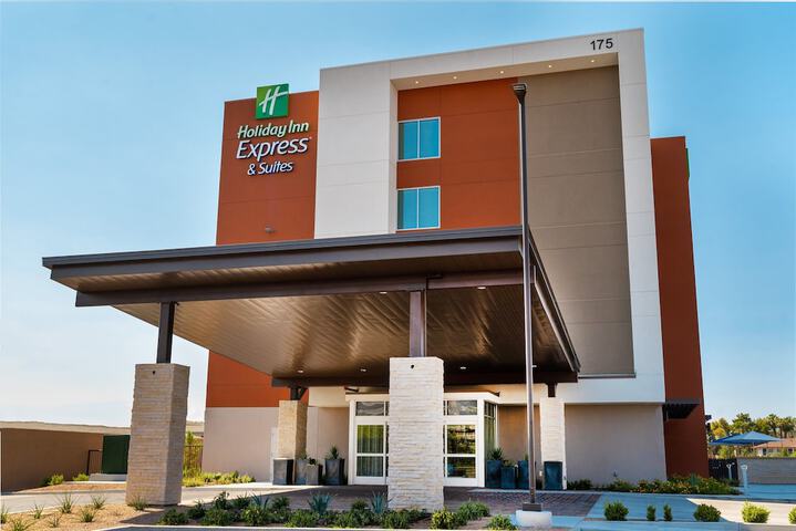 Hotel 2 of 37