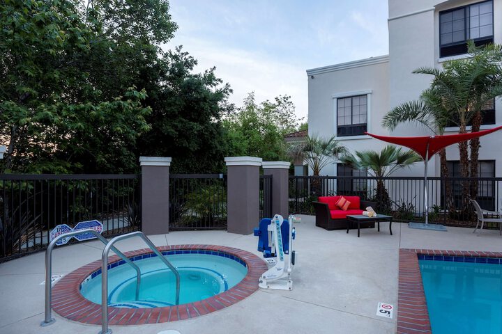 Hampton Inn Santa Barbara / Goleta