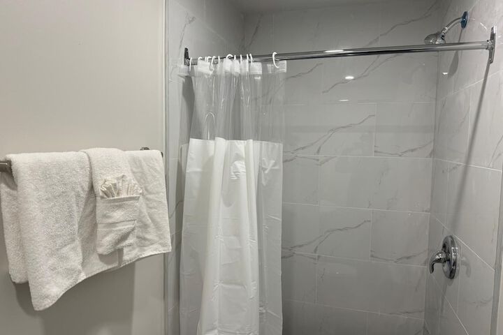 Room 9 of 43