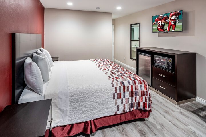 Room 18 of 21