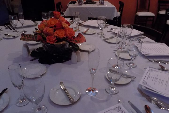 Dining 323 of 392