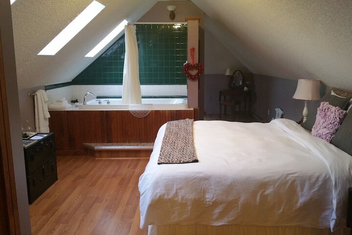 Room 42 of 66