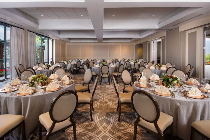 Ballroom/Hall 80 of 116