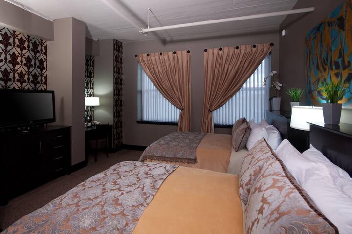 The Giacomo Niagara Falls NY an Ascend Collection Hotel