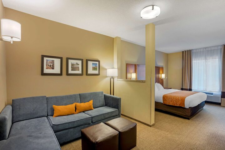 Room 28 of 39