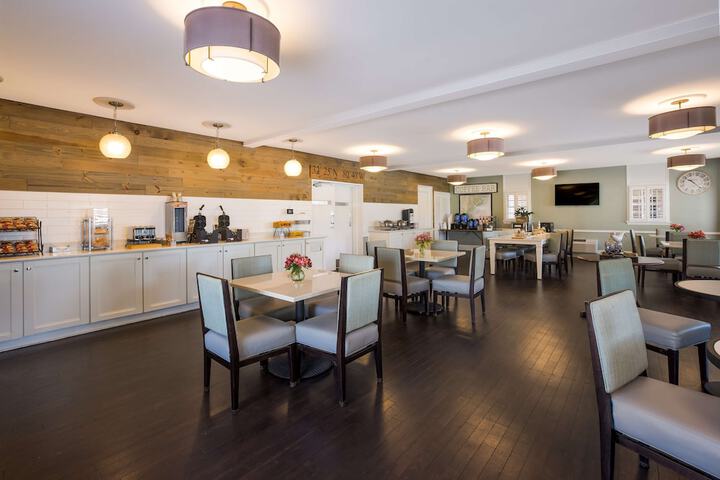 Best Western Sea Island Inn