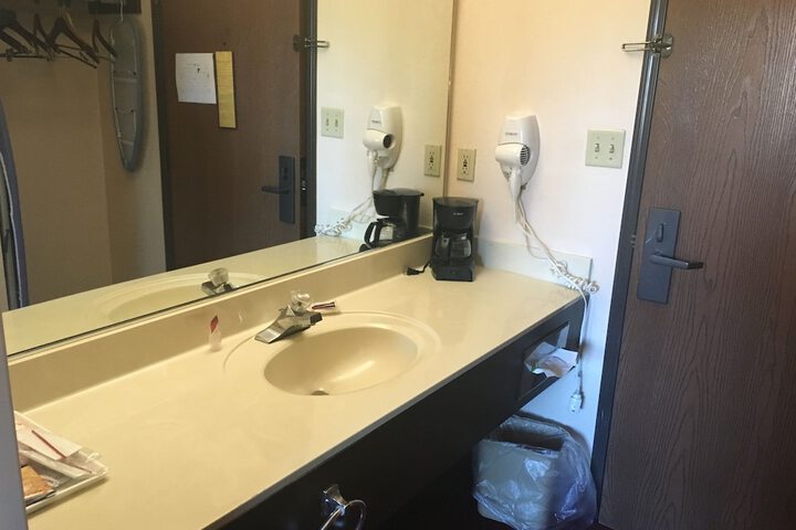 Room 19 of 21